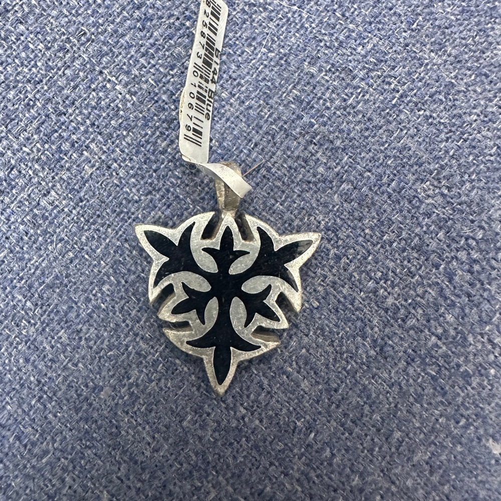 BICO Silver over pewter Celtic Pendant